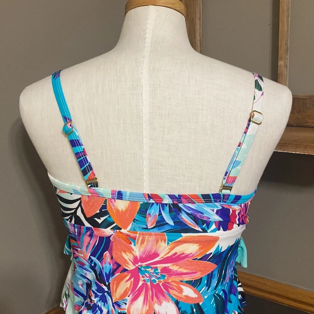 St. Johns Bay colorful tropical print tankini top size 8